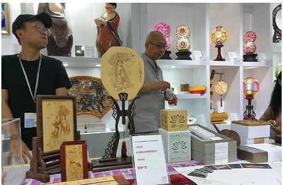 新產(chǎn)品風(fēng)頭勁 非遺品搶眼球 | 臺(tái)州24家企業(yè)組團(tuán)亮相深圳文